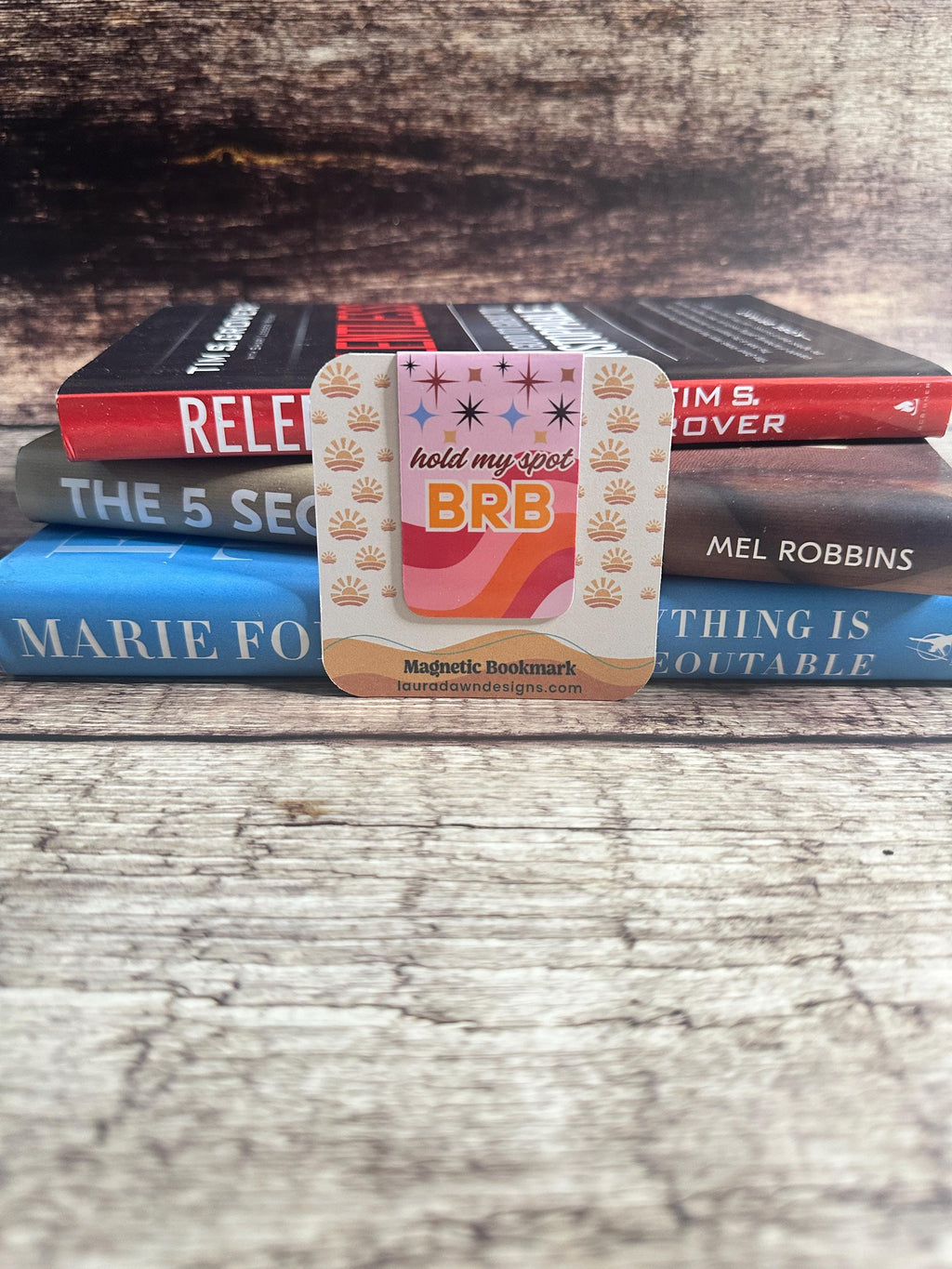 Retro Magnetic Bookmark – “Hold My Spot BRB” – Cute Bookish Gift for Readers