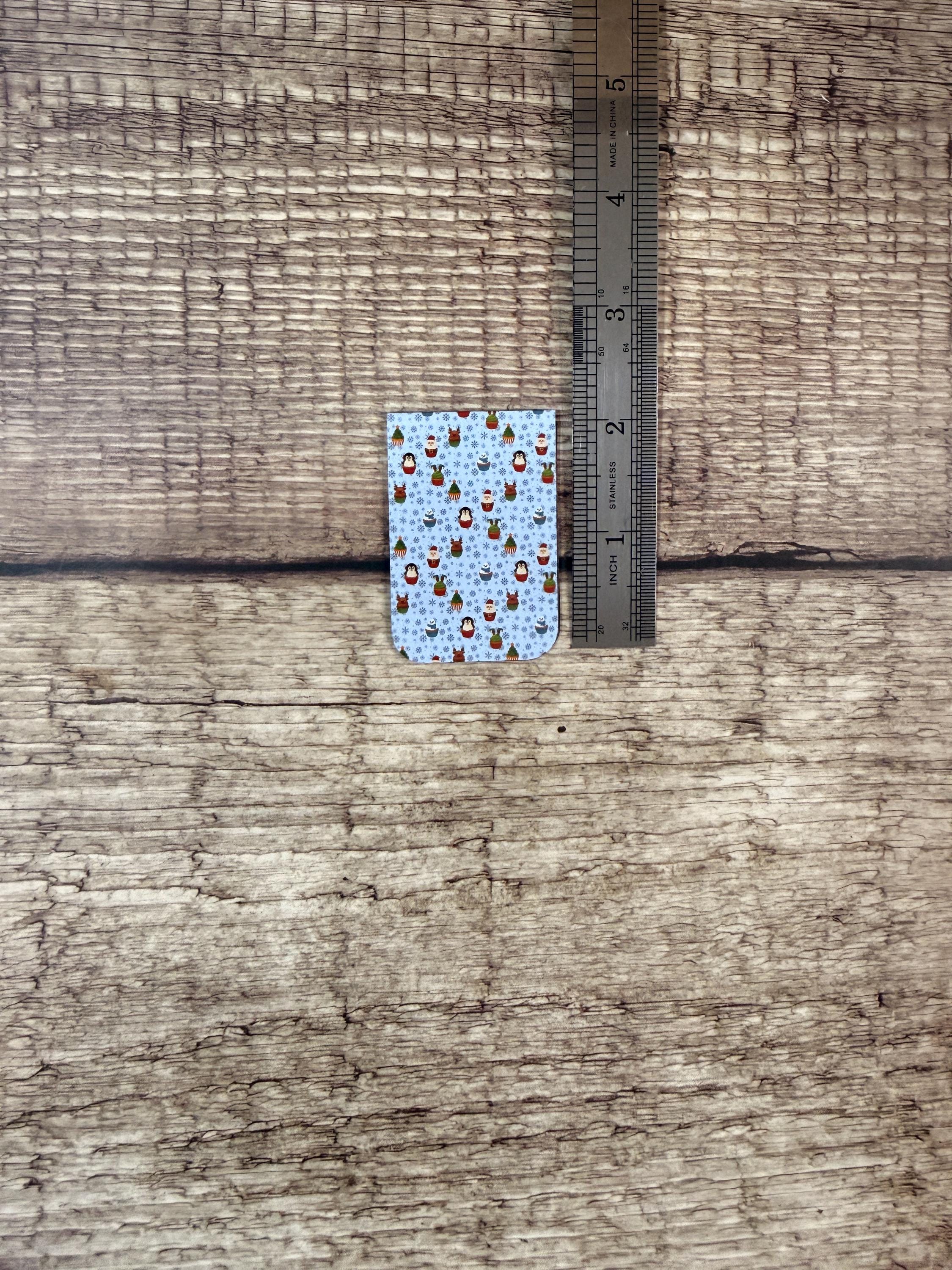 Winter Cupcake Magnetic Bookmark | Holiday Pattern Page Turner for Books & Planners • Snowflake Bookmark for Cozy Winter Reading